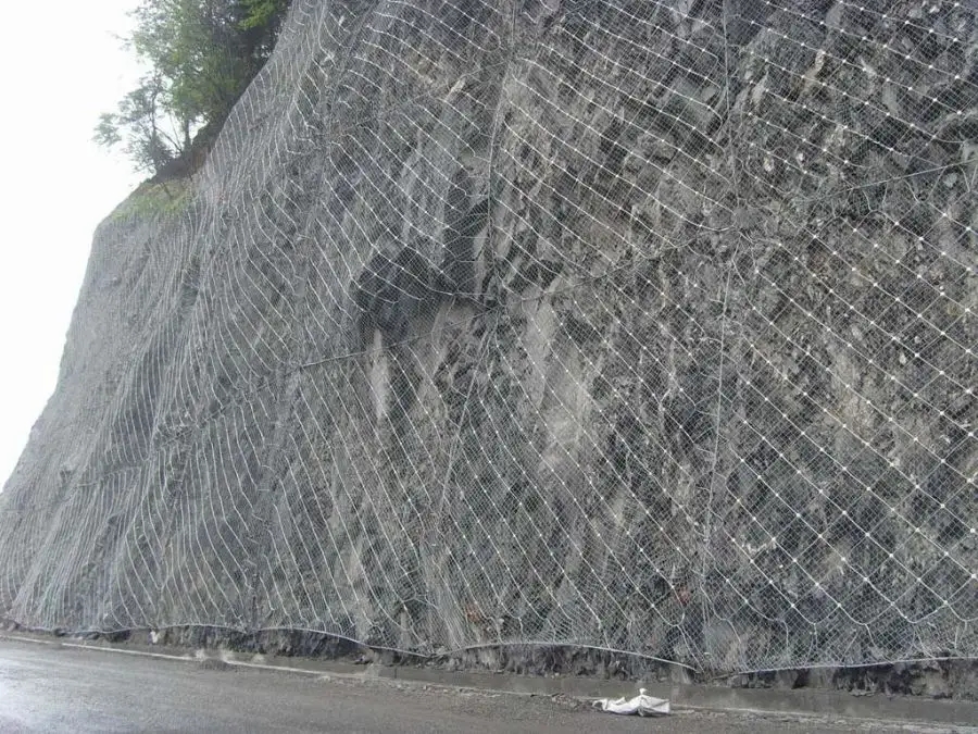 高平山体护坡